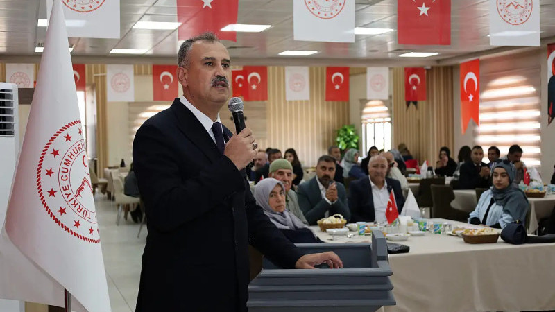 Vali Bozkurt gaziler ve aileleriyle bir araya geldi