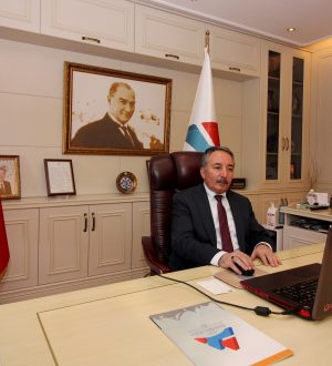 Rektör Karabulut,Telekonferans Yöntemiyle Toplantı Yaptı