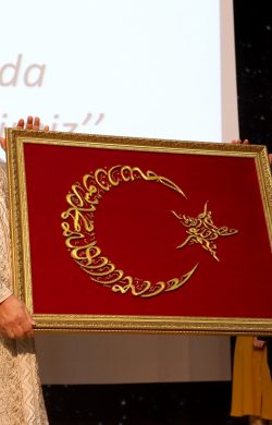 Diyanet İşleri Başkanı Ali Erbaş, Ağrı’da konferans verdi