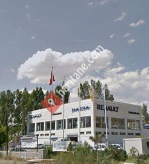 Erciş’te icradan satılık iki katlı bina (Renault servisi)