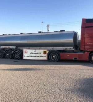 Ağrı’da 13 ton 700 litre kaçak akaryakıt ele geçirildi