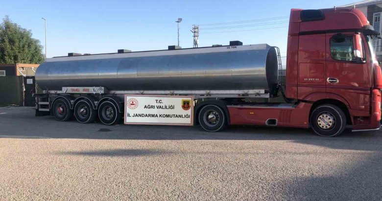  Ağrı’da 13 ton 700 litre kaçak akaryakıt ele geçirildi