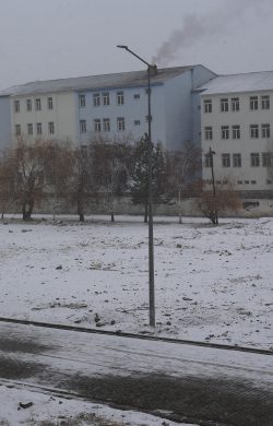 Patnos’ta kar yağışı etkili oldu